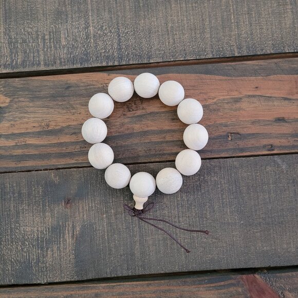 Natural Wood Tibetan Buddhist Prayer Mala Bead Bracelet - Picture 1 of 2